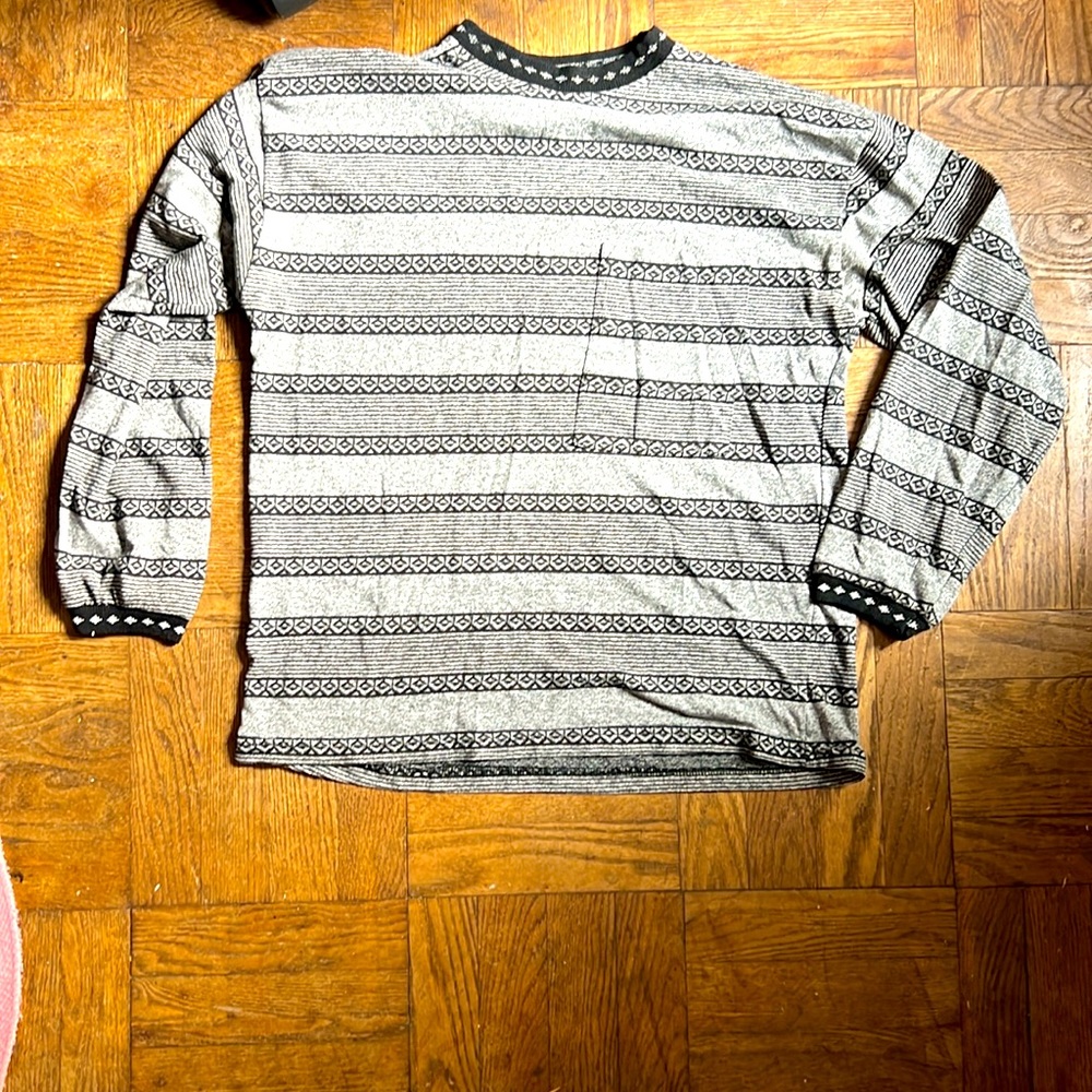 VTG 80s, 90s Surfer Long Sleeved Graphic Tee-Shirt w/Front Pocket